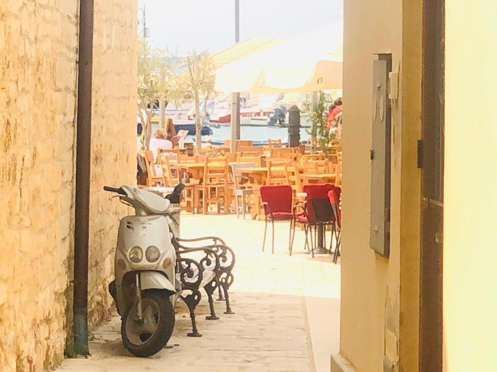 Istrian Stone House In The Heart Of The Beautiful Fishing Village Fazana - Only Few Steps From The Sea And The Wonderful Beach - Incl Plasma-Quad-Plus-Filter Against C O V I D Extérieur photo