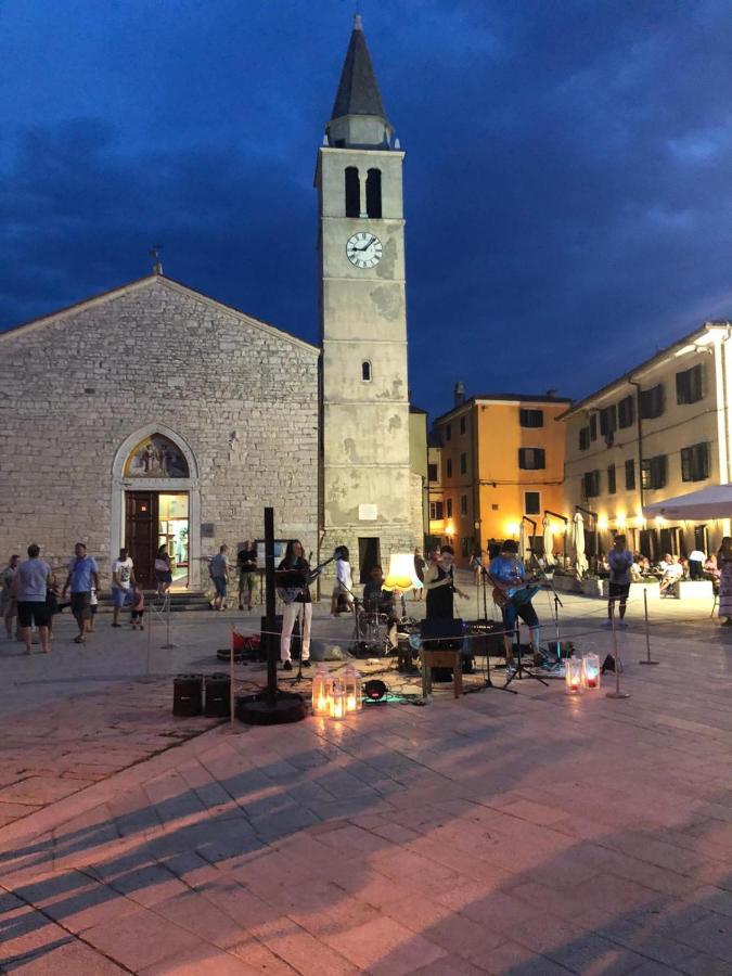 Istrian Stone House In The Heart Of The Beautiful Fishing Village Fazana - Only Few Steps From The Sea And The Wonderful Beach - Incl Plasma-Quad-Plus-Filter Against C O V I D Extérieur photo