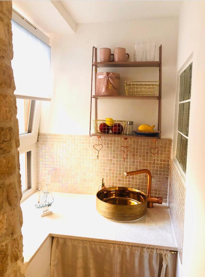 Istrian Stone House In The Heart Of The Beautiful Fishing Village Fazana - Only Few Steps From The Sea And The Wonderful Beach - Incl Plasma-Quad-Plus-Filter Against C O V I D Extérieur photo